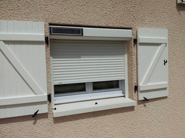 Menuiserie PVC, Avion
